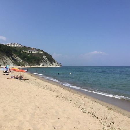Rose Apartment On The Beach Byala  Extérieur photo